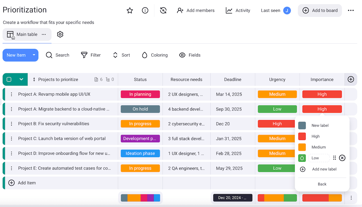 Using custom labels to prioritize projects in Plaky project management software