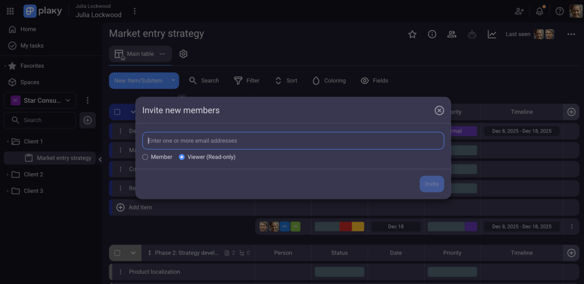Adding clients as viewers in Plaky